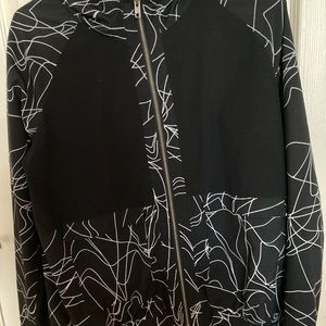 Black white pattern lightweight windbreaker